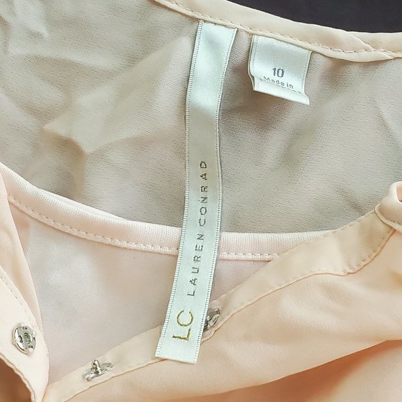 LC Lauren Conrad Dresses & Skirts - Peachy summer dress